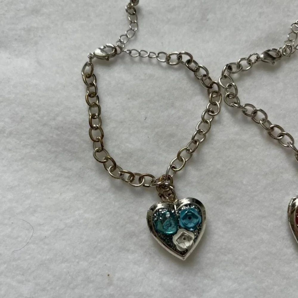 'Girls,‎ set of 2 heart shaped friendship bracelets with charms .
